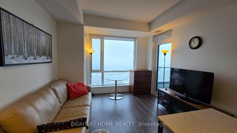 Photo 4 at 1008 - 7950 Bathurst Street, Beverley Glen, Vaughan