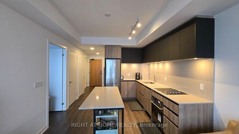 Photo 6 at 1008 - 7950 Bathurst Street, Beverley Glen, Vaughan