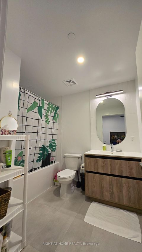 Photo 13 at 1008 - 7950 Bathurst Street, Beverley Glen, Vaughan
