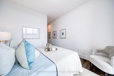 Photo 9 at 1705 - 31 Tippett Road, Clanton Park, Toronto