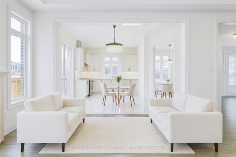 Photo 4 at 102 Giardina Crescent, Bayview Hill, Richmond Hill