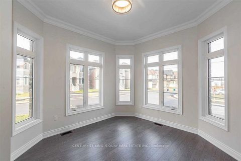 Photo 7 at 102 Giardina Crescent, Bayview Hill, Richmond Hill