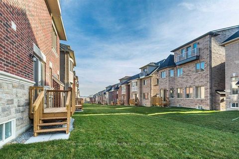 Photo 21 at 102 Giardina Crescent, Bayview Hill, Richmond Hill