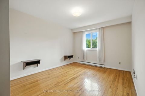 Photo 15 at 17 - 1450 SIXTH Line, CP College Park, Oakville