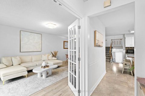 Photo 1 at 1504 Kenilworth Crescent, FA Falgarwood, Oakville