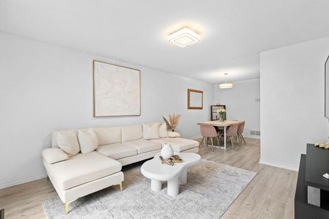 Photo 2 at 1504 Kenilworth Crescent, FA Falgarwood, Oakville