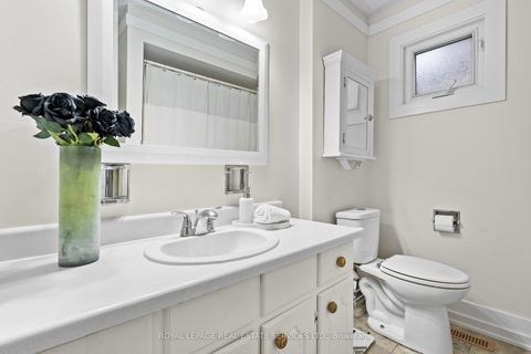 Photo 24 at 1504 Kenilworth Crescent, FA Falgarwood, Oakville