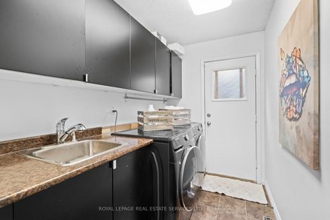 Photo 25 at 1504 Kenilworth Crescent, FA Falgarwood, Oakville