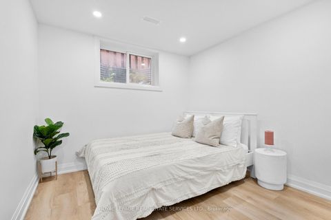 Photo 39 at 1504 Kenilworth Crescent, FA Falgarwood, Oakville