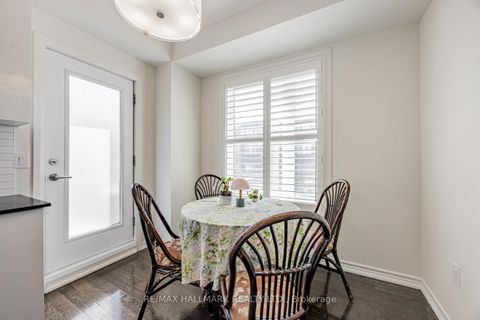 Photo 11 at 11 Caroline Carpenter Grove, CFB, Toronto