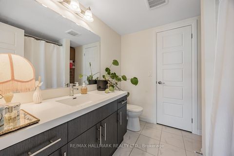 Photo 13 at 11 Caroline Carpenter Grove, CFB, Toronto