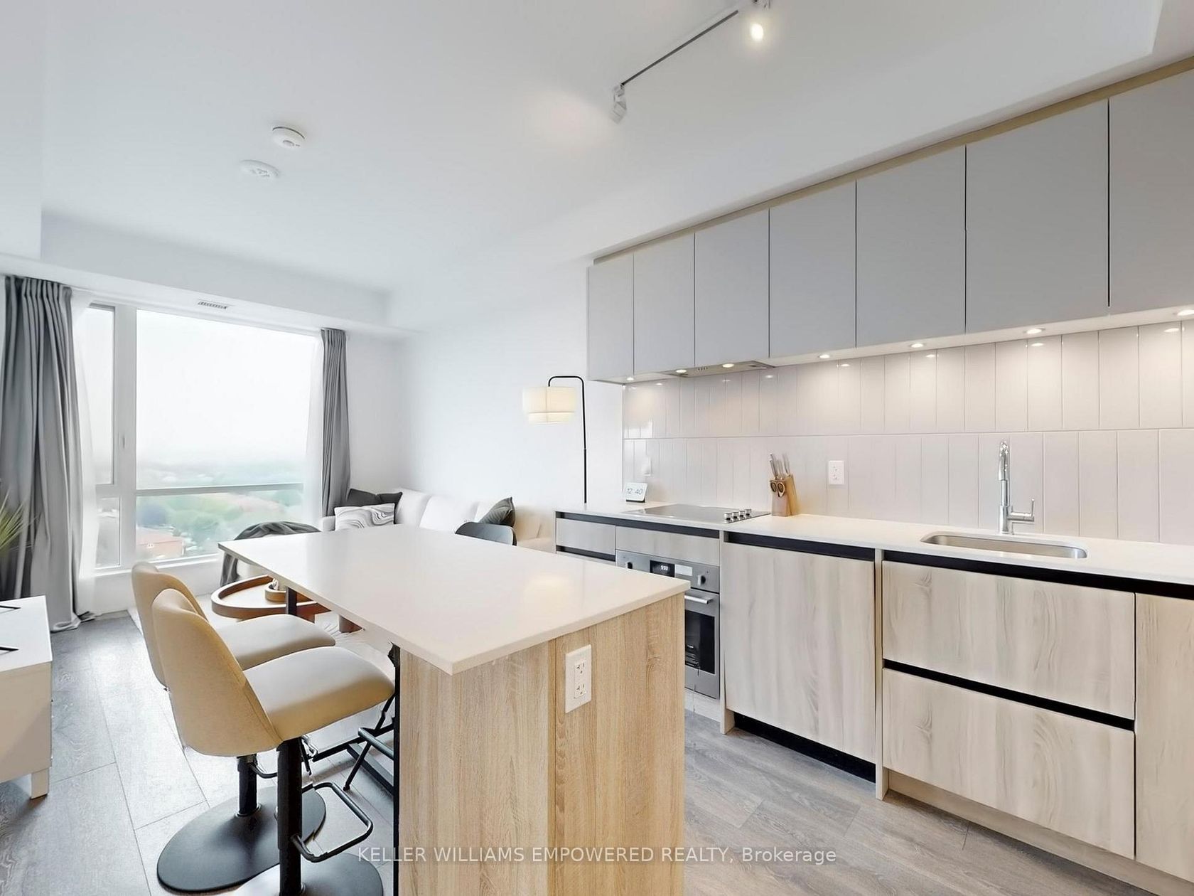1106 - 7950 Bathurst Street, Beverley Glen, Vaughan 