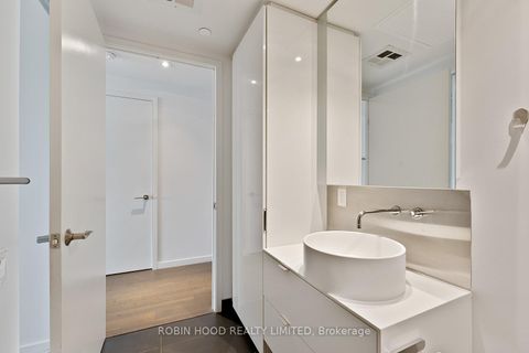 Photo 9 at 511 - 383 Sorauren Avenue, Roncesvalles, Toronto