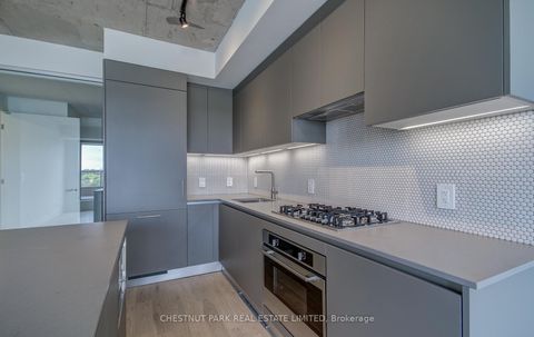 Photo 7 at 613 - 2720 Dundas Street W, Junction Area, Toronto