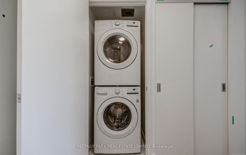 Photo 11 at 613 - 2720 Dundas Street W, Junction Area, Toronto
