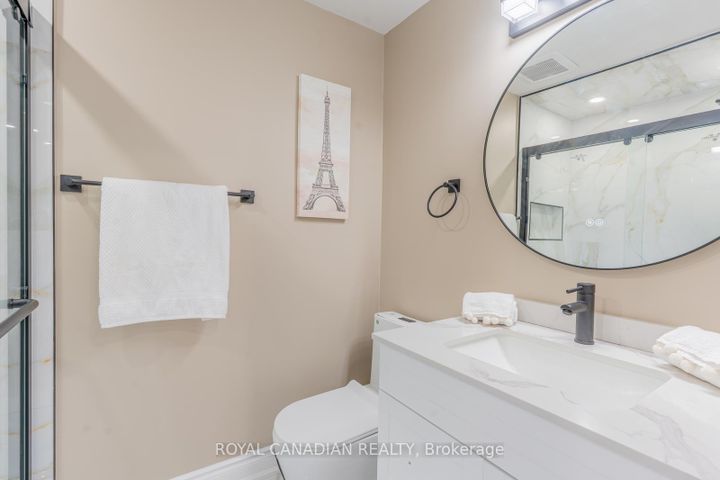 Photo 17 at 60 Cherrytree Drive W, Fletcher's Creek South, Brampton