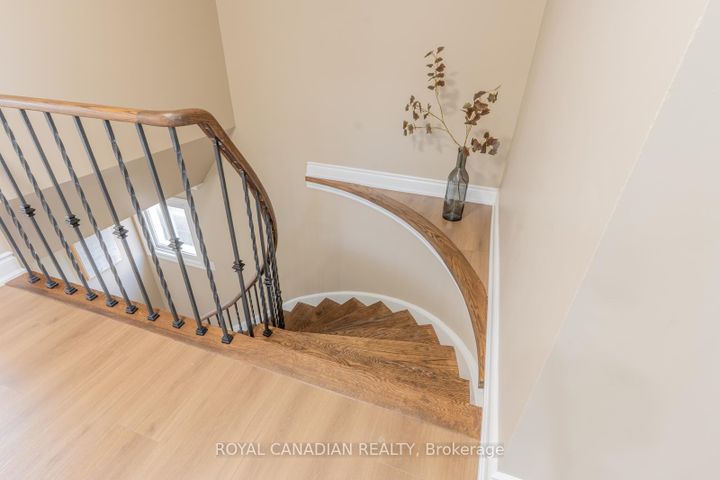 Photo 20 at 60 Cherrytree Drive W, Fletcher's Creek South, Brampton