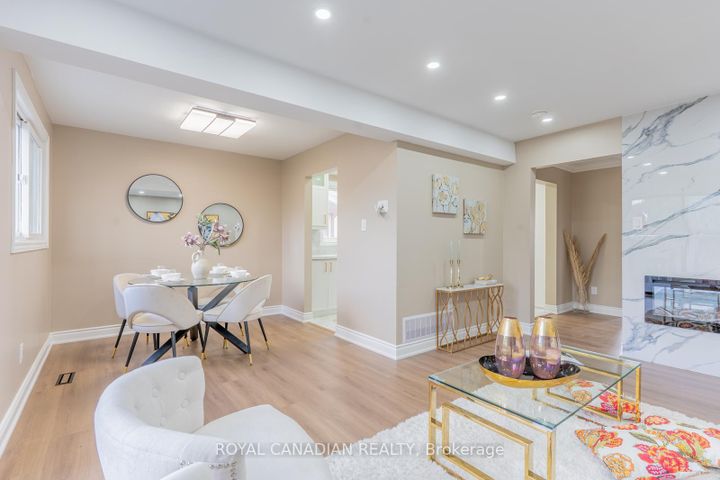 Photo 21 at 60 Cherrytree Drive W, Fletcher's Creek South, Brampton