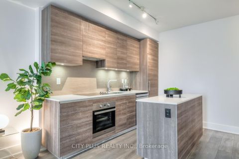 Photo 7 at 1307 - 200 BLOOR Street W, Annex, Toronto