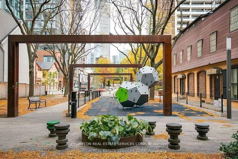 Photo 15 at 9 Gloucester Street, Yonge Corridor, Toronto