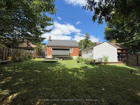Photo 3 at 11 Yvonne Avenue, CFB, Toronto
