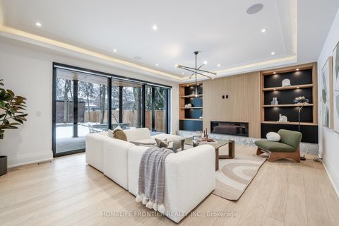 Photo 8 at 44 Alexandra Boulevard, Lawrence Park South, Toronto