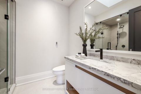 Photo 26 at 44 Alexandra Boulevard, Lawrence Park South, Toronto