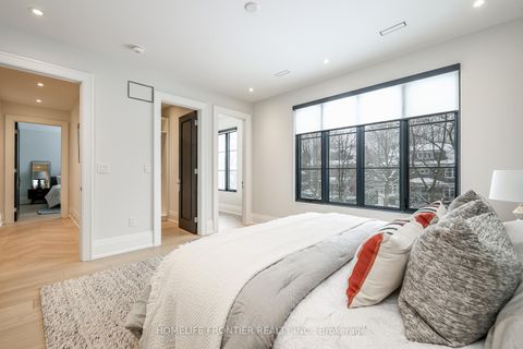 Photo 28 at 44 Alexandra Boulevard, Lawrence Park South, Toronto