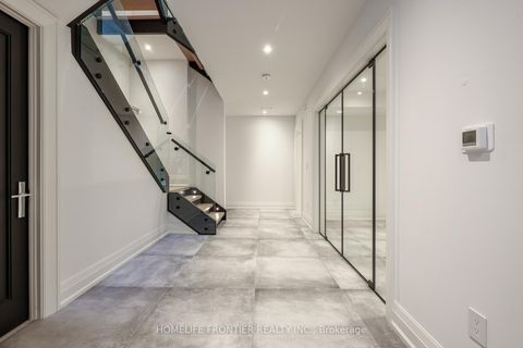 Photo 33 at 44 Alexandra Boulevard, Lawrence Park South, Toronto