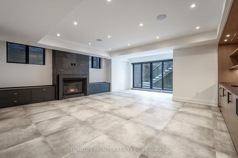 Photo 34 at 44 Alexandra Boulevard, Lawrence Park South, Toronto