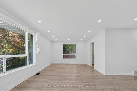Photo 3 at 16 Warbeck Place, The Westway, Toronto