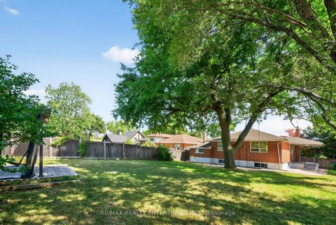 Photo 28 at 16 Warbeck Place, The Westway, Toronto