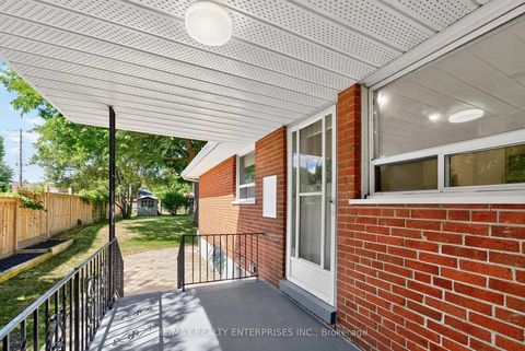 Photo 33 at 16 Warbeck Place, The Westway, Toronto