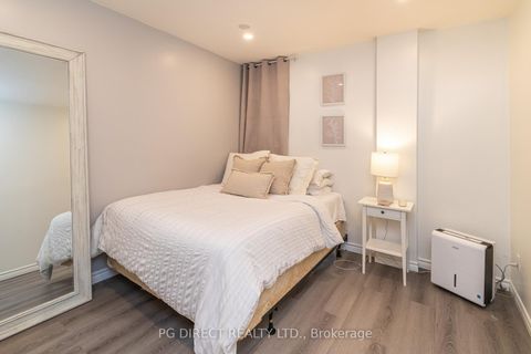 Photo 7 at 28 Johnson Street N, North Shore, Barrie