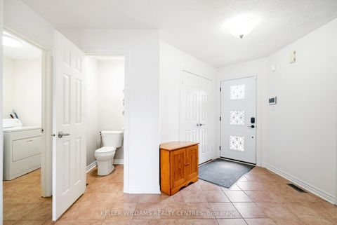 Photo 6 at 78 Stephanie Lane, Painswick South, Barrie