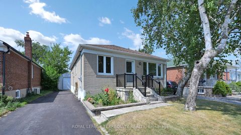 Photo 1 at 154 Tower Drive, Maryvale, Toronto