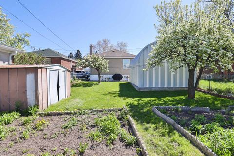 Photo 33 at 154 Tower Drive, Maryvale, Toronto