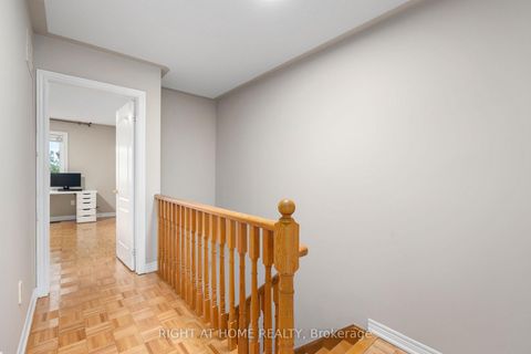 Photo 16 at 4 Zola Gate, Patterson, Vaughan