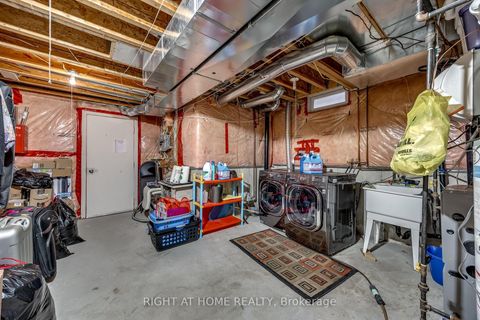 Photo 26 at 4 Zola Gate, Patterson, Vaughan