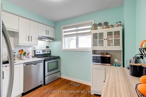 Photo 9 at 4 - 1536 Sixth Line, CP College Park, Oakville