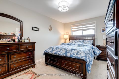Photo 11 at 4 - 1536 Sixth Line, CP College Park, Oakville