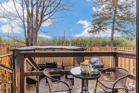 Photo 22 at 4 - 1536 Sixth Line, CP College Park, Oakville