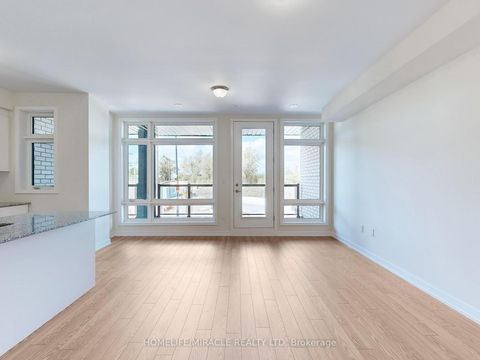 Photo 3 at 41 Kintall Way, Steeles West Industrial, Vaughan
