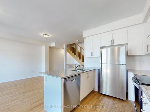 Photo 6 at 41 Kintall Way, Steeles West Industrial, Vaughan