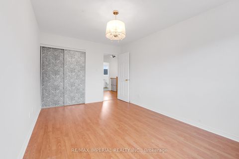 Photo 25 at 99 Islay Crescent, Maple, Vaughan Photo 25 at 99 Islay Crescent, Maple, Vaughan