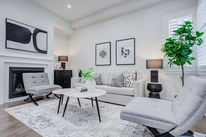 Photo 2 at 33 Golden Fern Street, Cornell, Markham