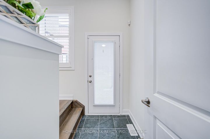 Photo 20 at 33 Golden Fern Street, Cornell, Markham