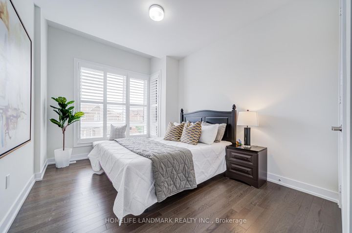 Photo 32 at 33 Golden Fern Street, Cornell, Markham