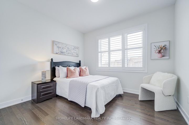 Photo 33 at 33 Golden Fern Street, Cornell, Markham