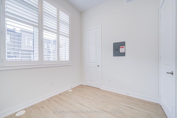 Photo 41 at 33 Golden Fern Street, Cornell, Markham